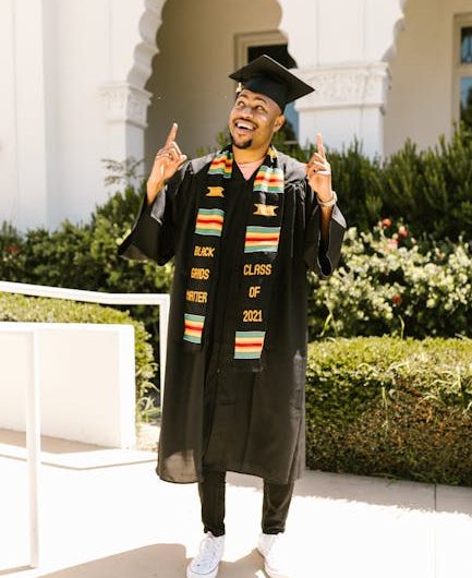 Купить диплом с занесением